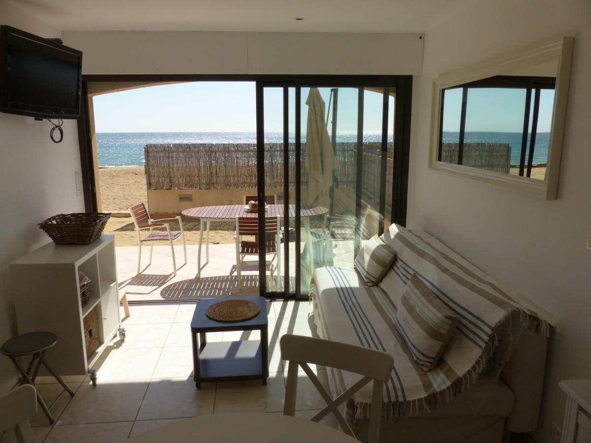 Appartement Face A La Mer La Croix-Valmer Exterior photo